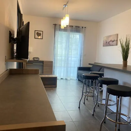 T2 Standing * Аяччо